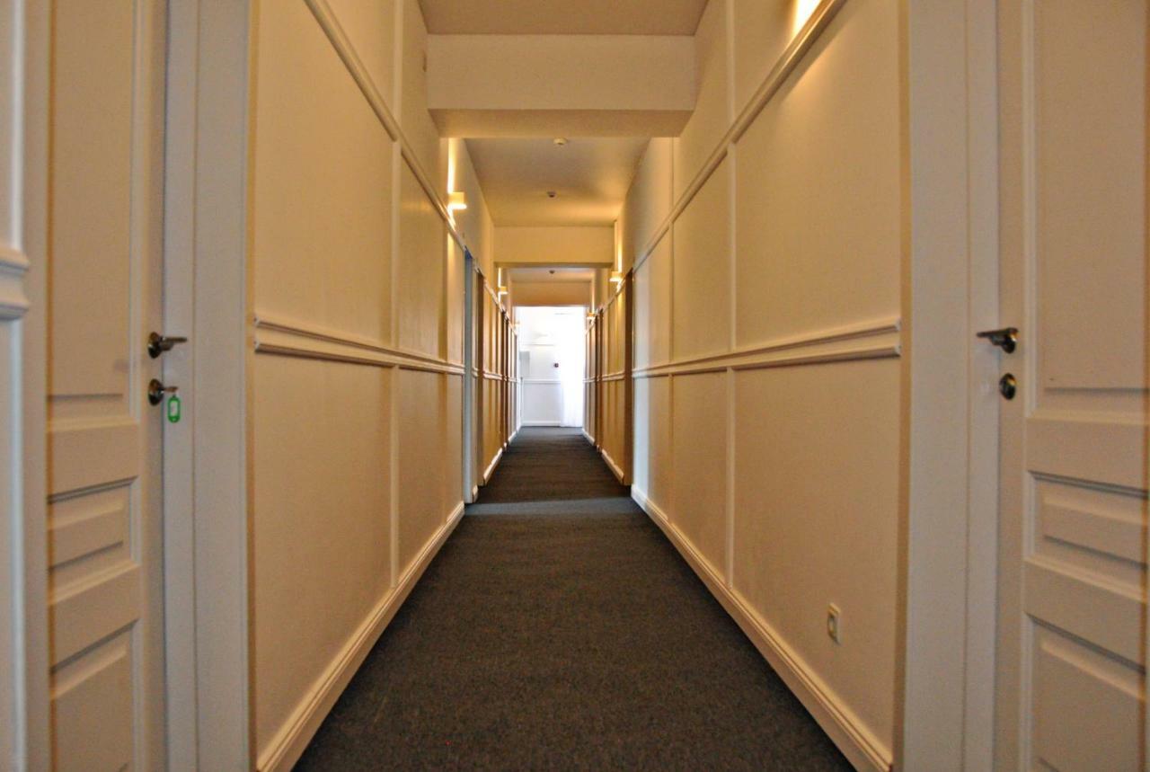 Medelean Hotel Comrat Kültér fotó