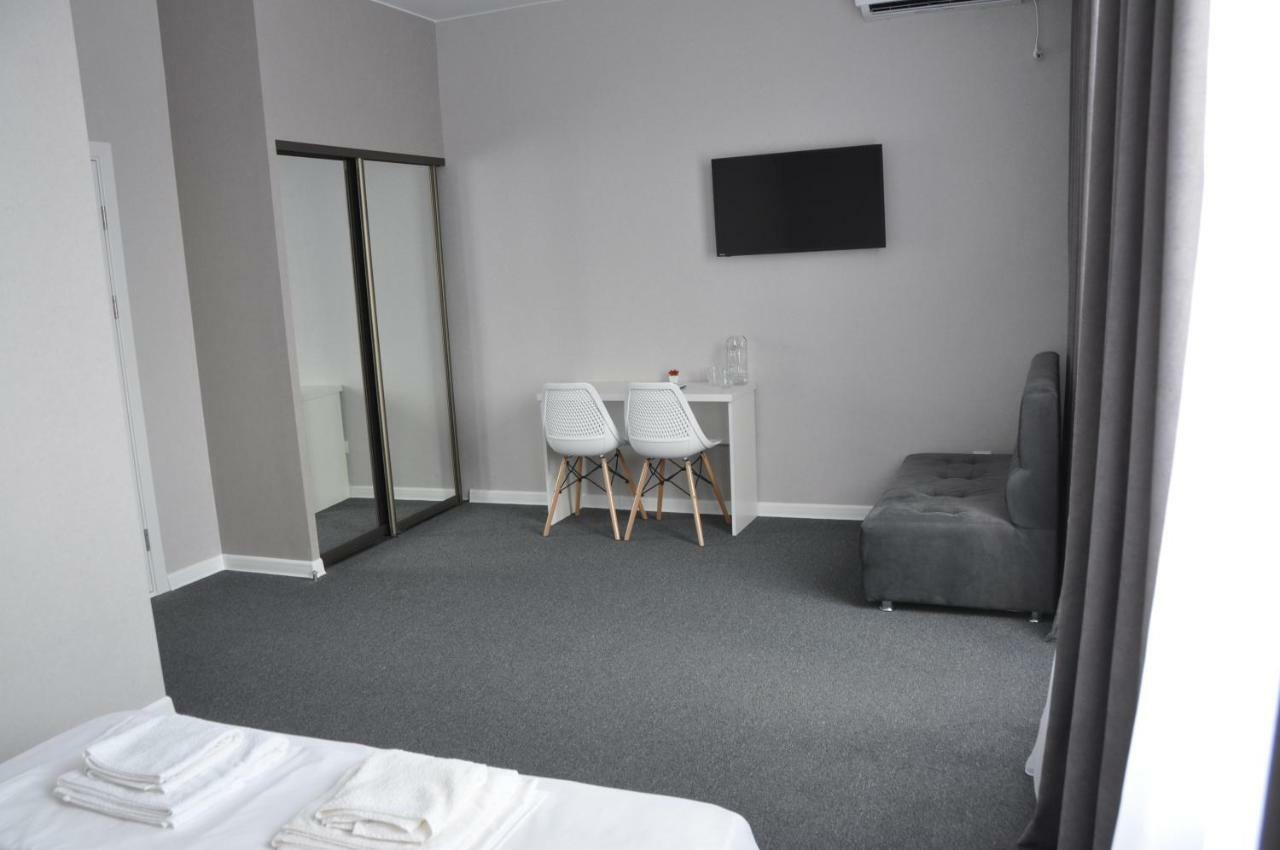 Medelean Hotel Comrat Kültér fotó