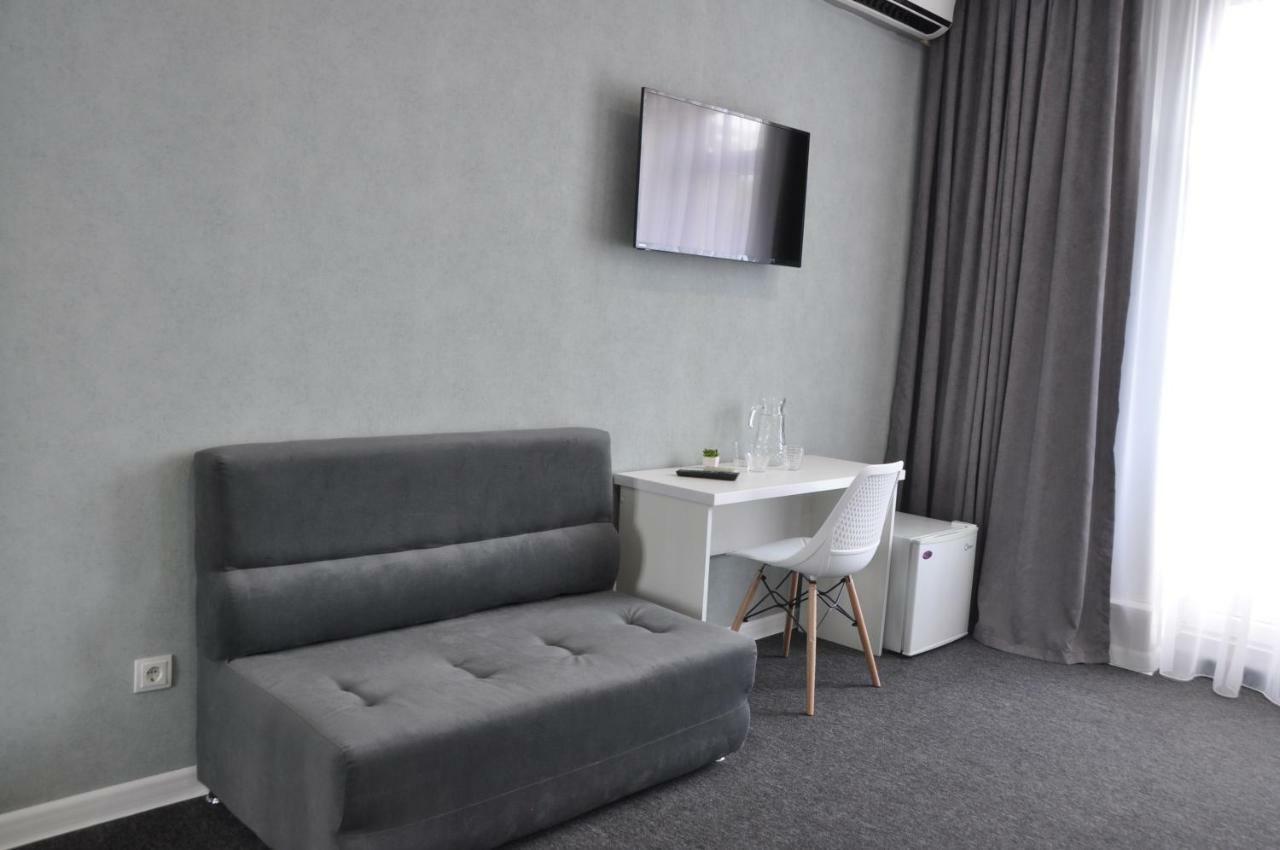 Medelean Hotel Comrat Kültér fotó