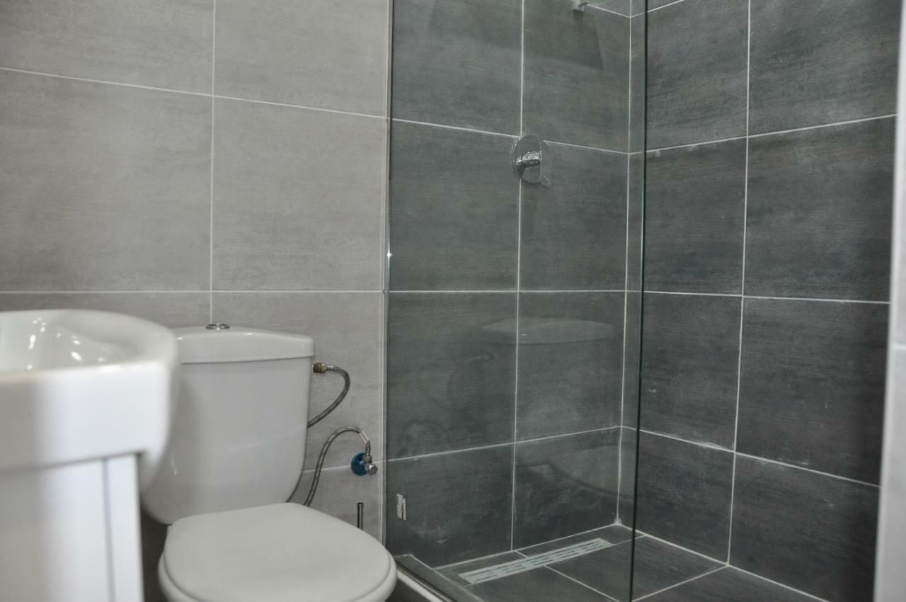 Medelean Hotel Comrat Kültér fotó