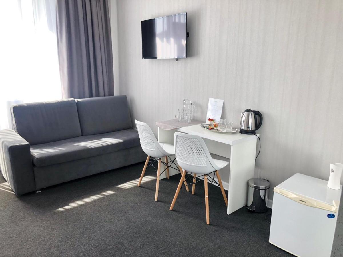 Medelean Hotel Comrat Kültér fotó